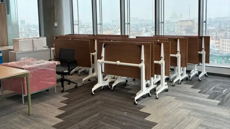 relocare birouri mobilier birou wemove Mobilier de birou mutat de WeMove într-o clădire de birouri din București